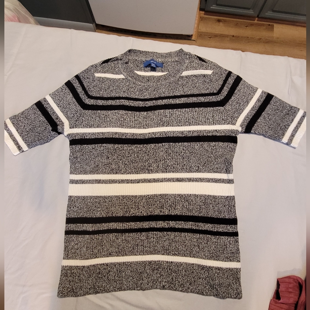 APT 9 Dress shirt., medium